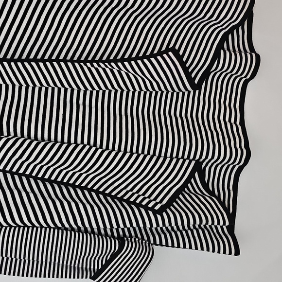 Talbots Cardigan M/L - Picture 4 of 7